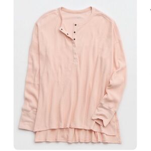 OFFLINE BY AERIE WOW!
WAFFLE HENLEY T-SHIRT